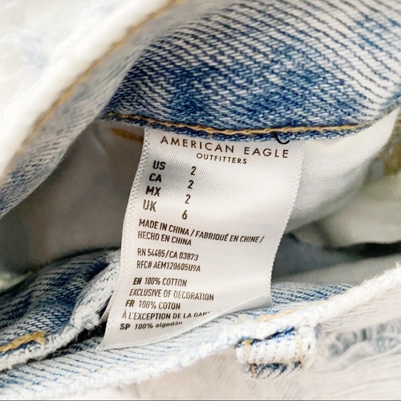 AEO Light Washed Mom Jean Distressed Shorts - Picture 6 of 14